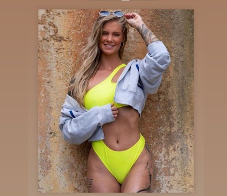 Krista Arie model art pictures