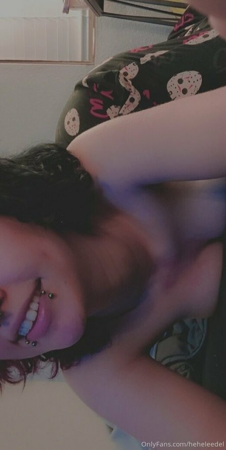 misspeachtea1 star art gallery