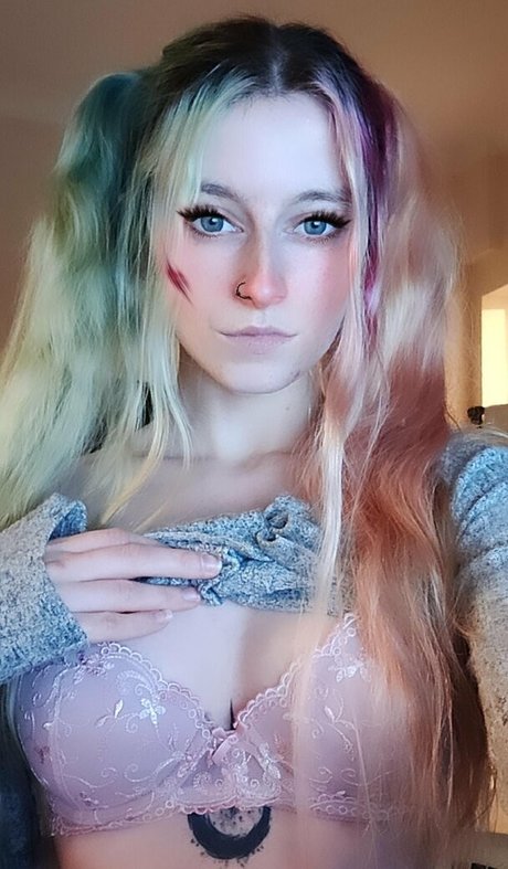 cinnabun12 exclusive actress img