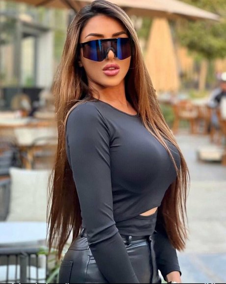 Sarah Salama model porn image