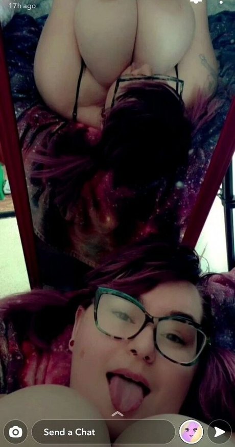 spaceEris pretty actress pics