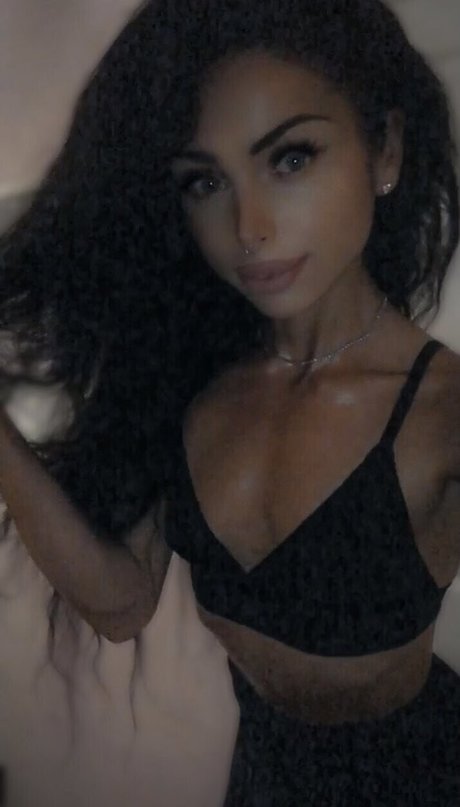 spicypeach8 beautiful model pics