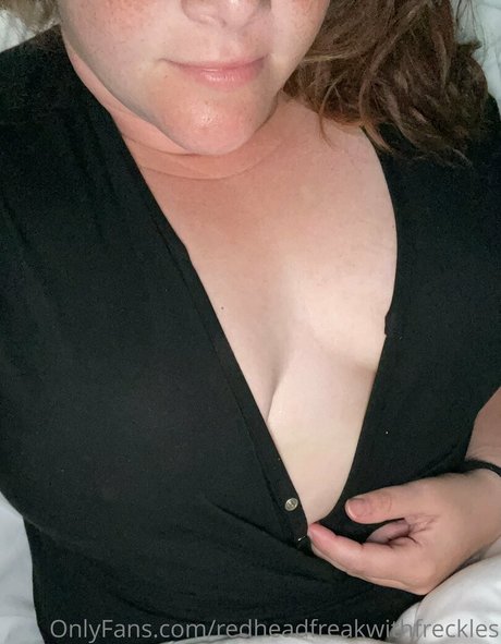 redheadfreakwithfreckles star pic