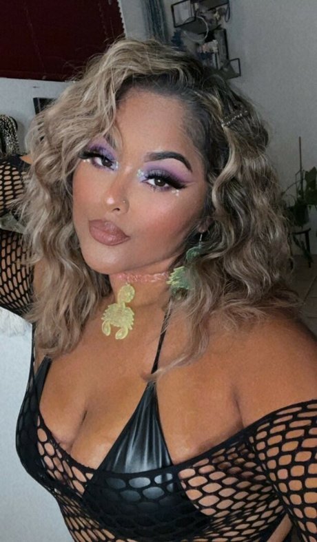 fettupwithlex star nudes pics