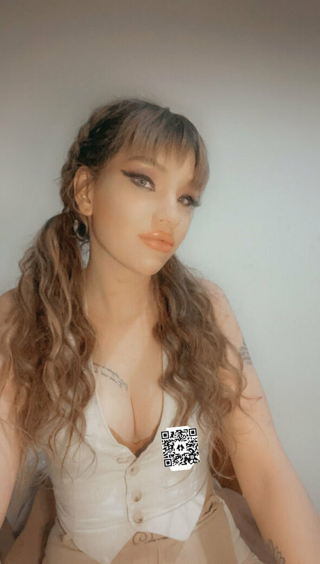 certifiedfreak6daysaweek beautiful actress photos