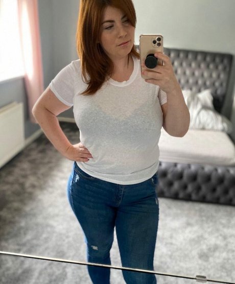 Billie Porter exclusive actress pictures