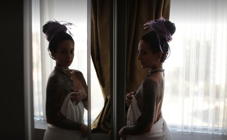 Yagmur Simsek model porn photos