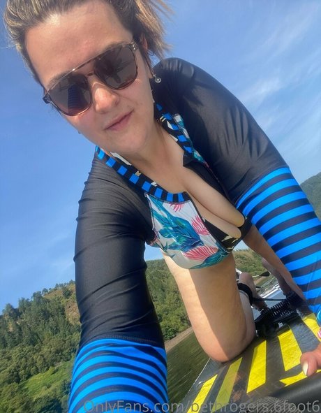 amazonbeth 6foot6 pornstar art pic