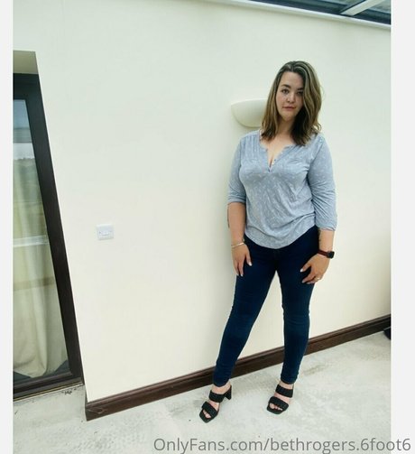 amazonbeth 6foot6 pretty pornstar pic