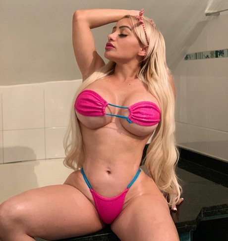 big tits curvy onlyfans hd gallery