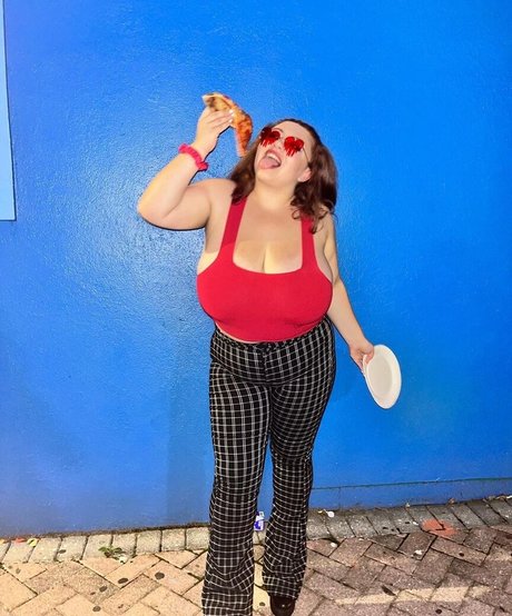 Sophia A erotic model gallery