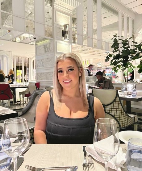 Stephanie C pornstar hot pic