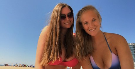 Hannah V model nice photo