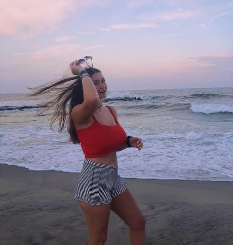 Hannah V profile pic