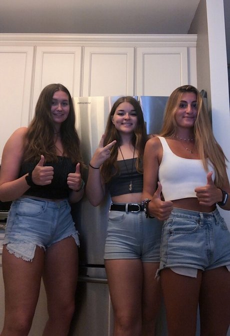 Hannah V model beautiful images