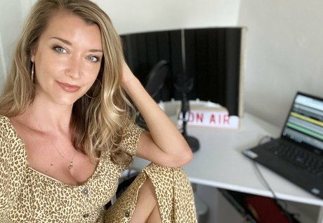 Sarah Champion nudes actress pictures