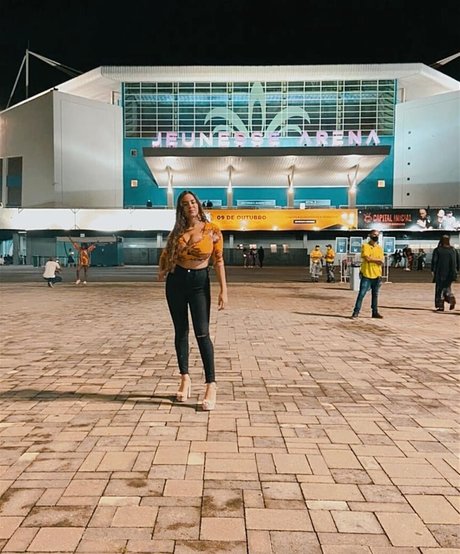 Alice M sexy pornstar photos