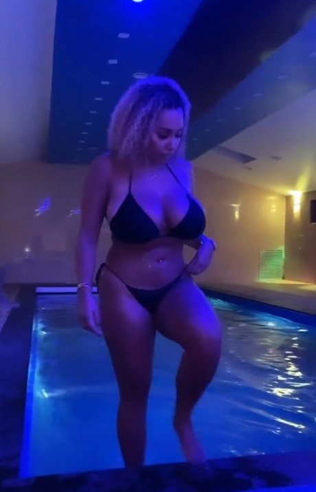 Georgina Seaman model nice pictures