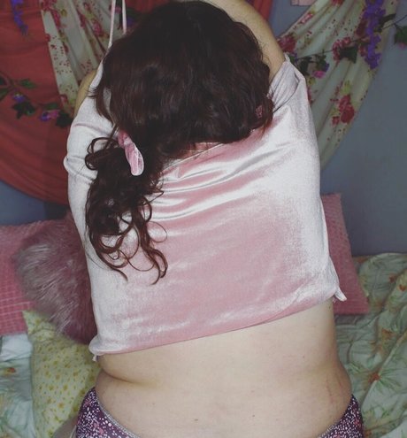 honeybuntv pornographic model img