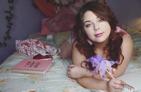 honeybuntv hot pornstar image