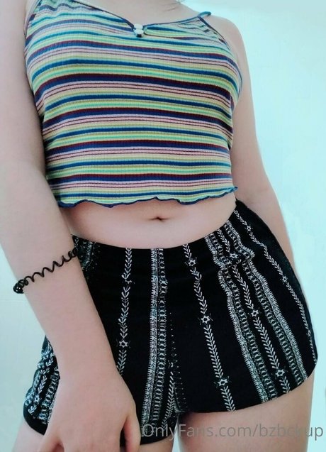 bzbckup model naked gallery