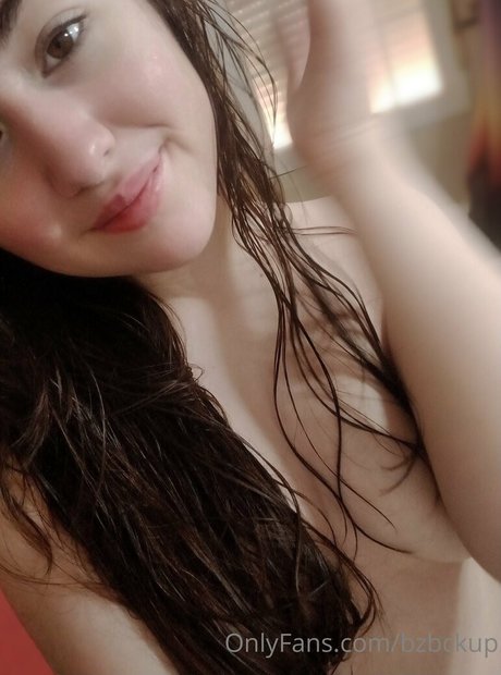 bzbckup xxx pornstar img