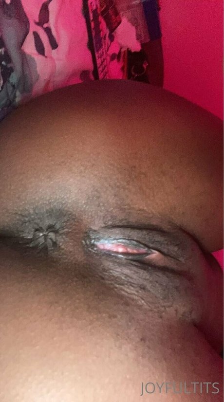 joyfultits model beautiful pics