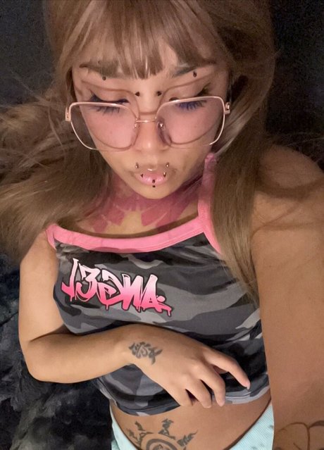 mecharaia model sexy pictures