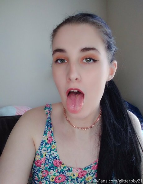 glitterbby21 actress photos