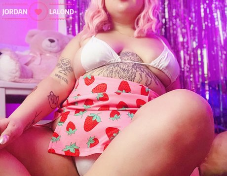 vipjordanlalond model top photo