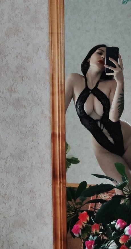 Kit Lilith high quality model galleries