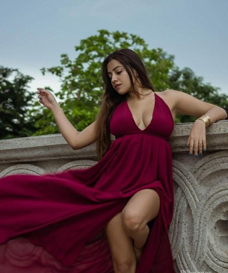 Simran Kaur Hundal pornstar nice image