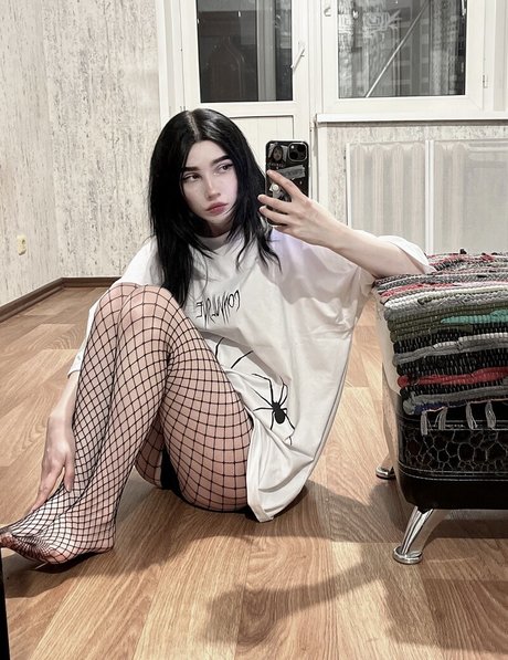 alskohope model adult pics