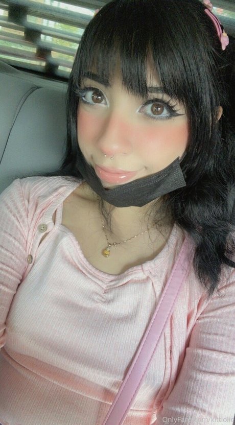 Kittiolic pornstar sexy gallery