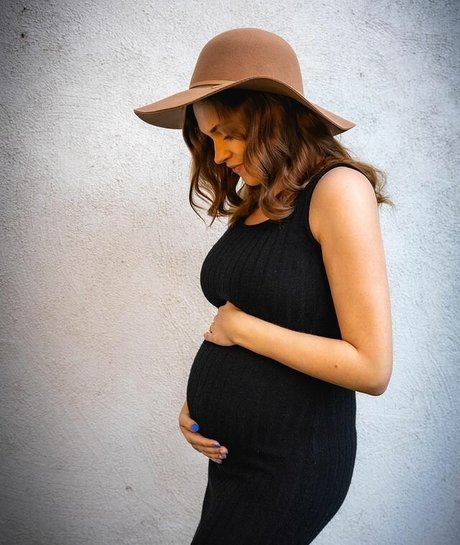 Eliza Taylor pornstar high quality galleries