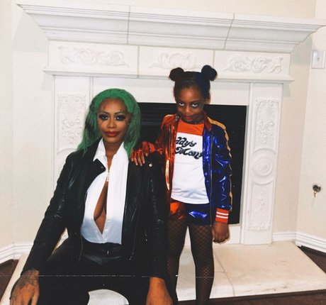 NonnieBaby pornstar sexy picture