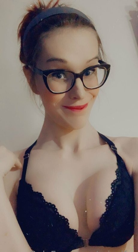 erinsifer exclusive star pictures