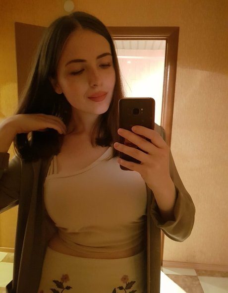 cabiriaxxx pornographic model pics