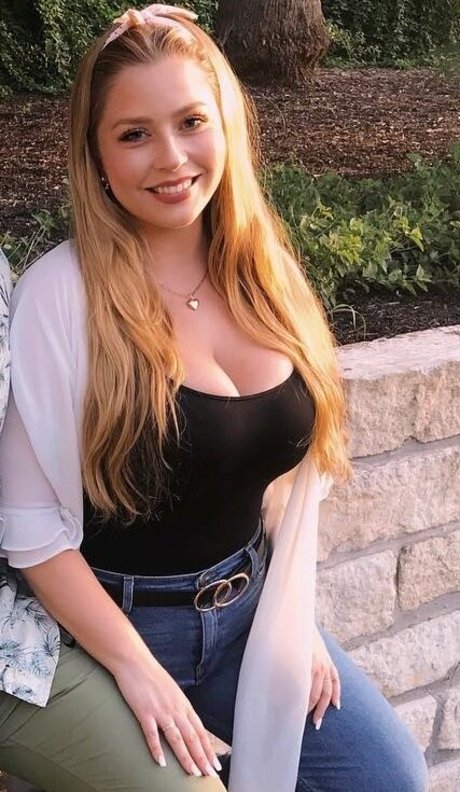 Amanda R star pretty pictures