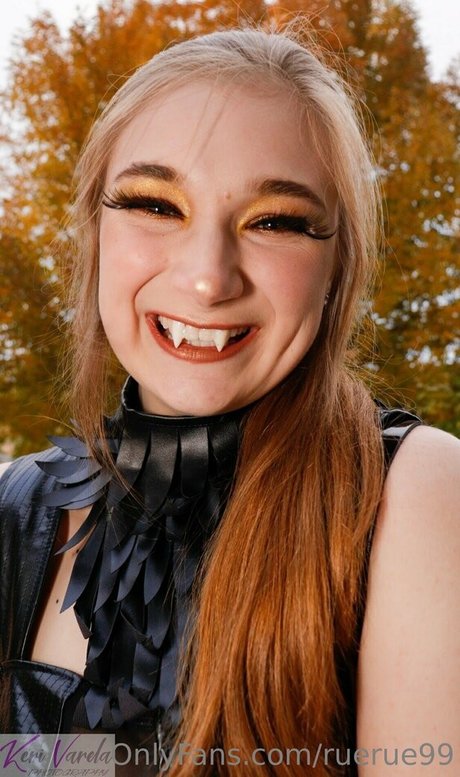 ruerue99 star xxx photo