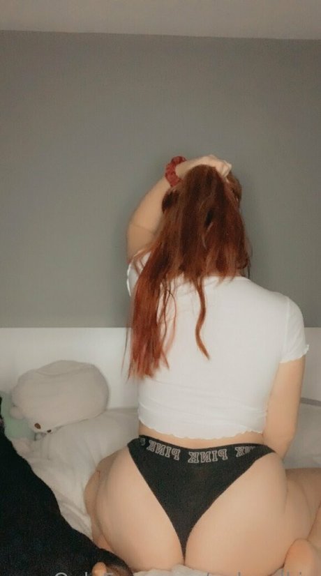 onlyselkie pornstar nude archive