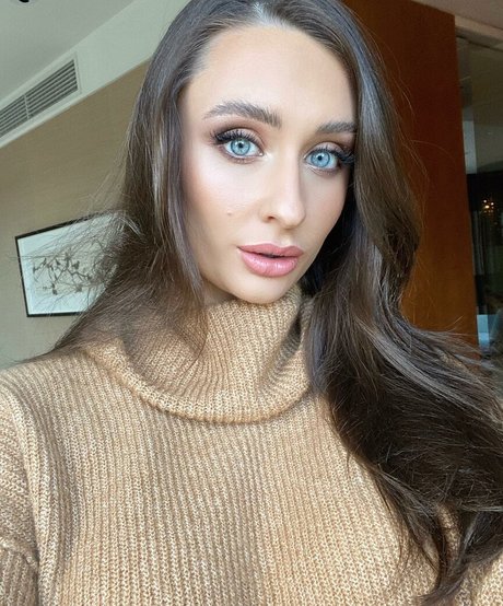 Emma Amelia adult star archive