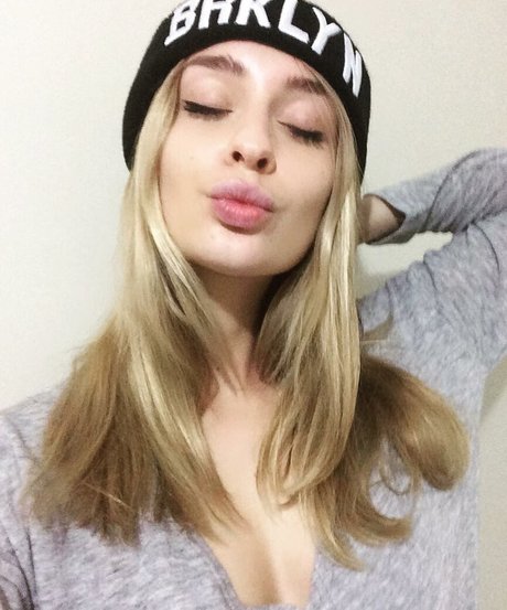 Emma Amelia pornstar erotic picture