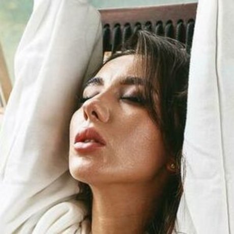 NessiBlack model art image