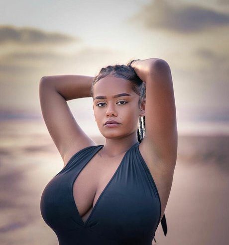 JustNati erotic star img