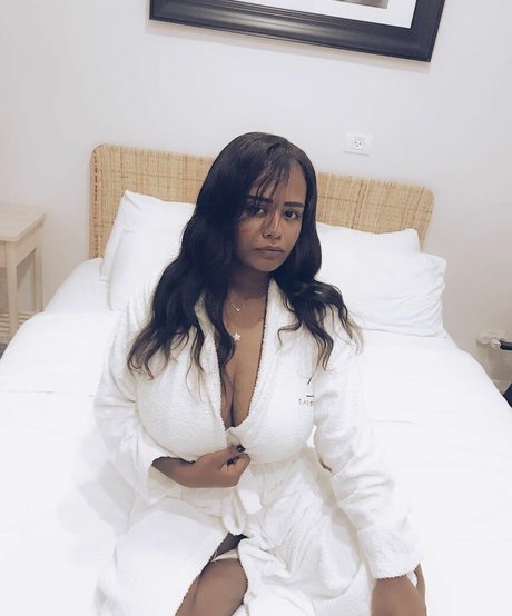 JustNati nude actress pictures