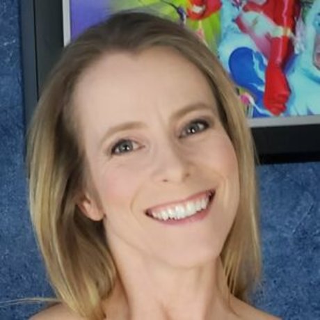 Claire Irons perfect actress img