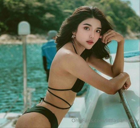 littlasianbooty model art pictures