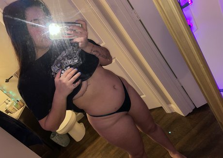 rrissarae pornstar naked picture