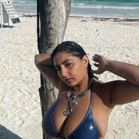 Chippy Nonstop erotic model archive